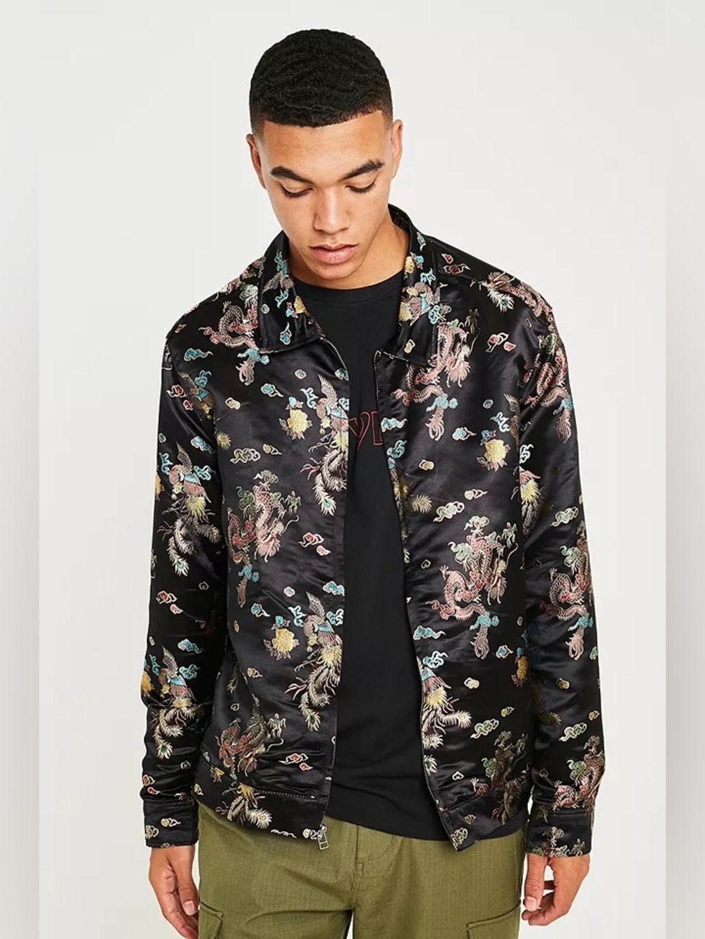 Urban Outfitters Black Multi Asian Dragons Embroidered Lightweight Jacket Sz M